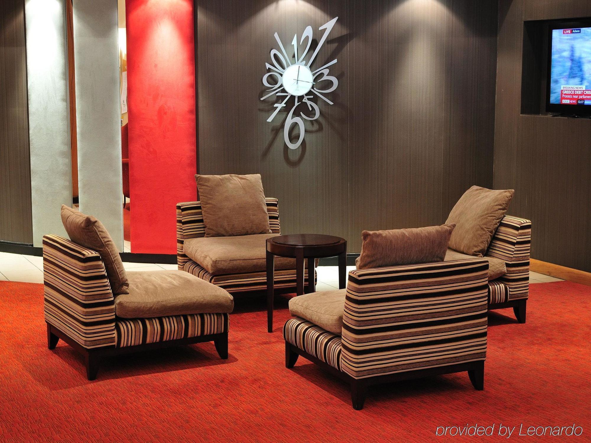 Doubletree By Hilton Woking Hotel Interiør billede