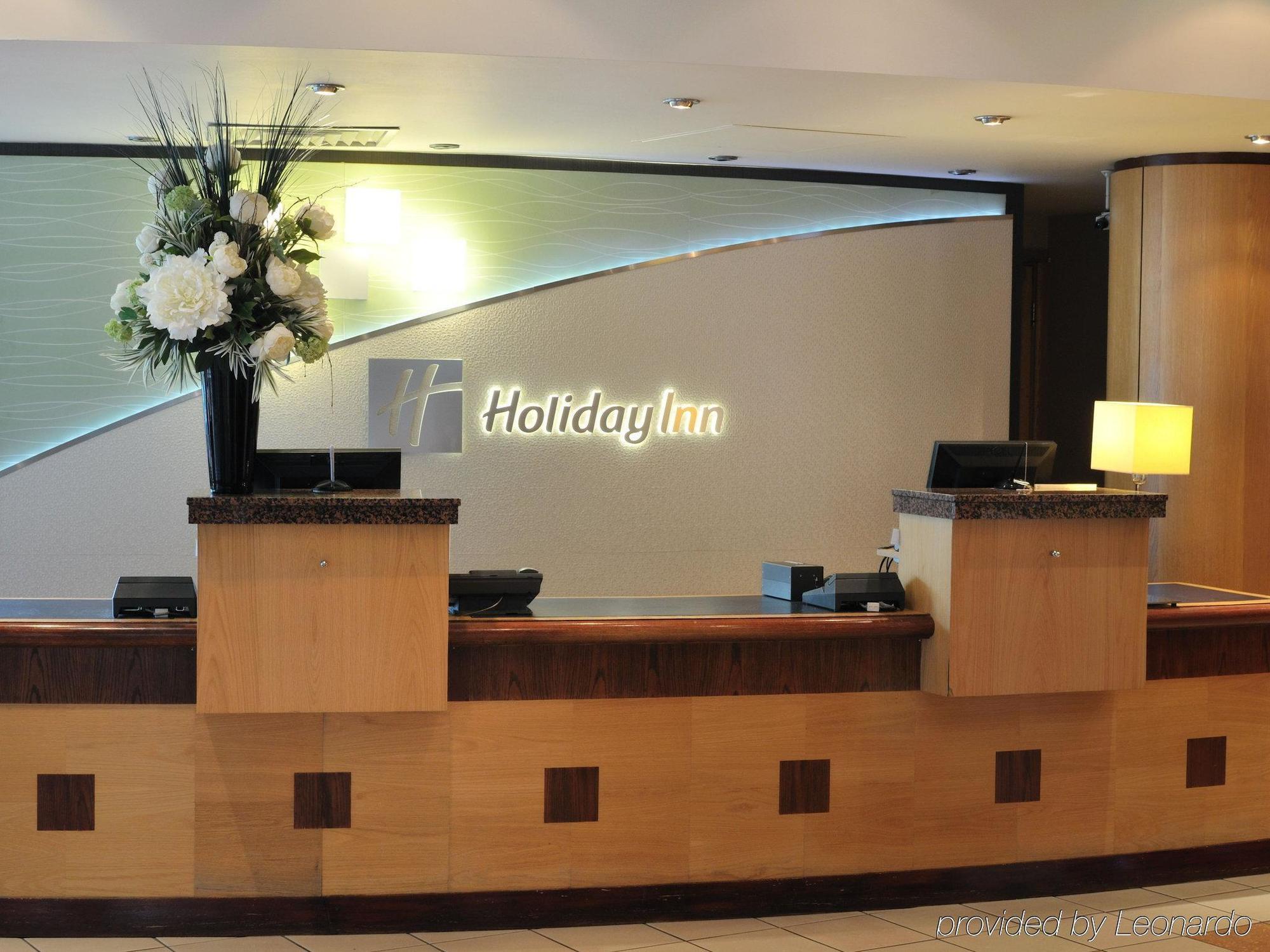 Doubletree By Hilton Woking Hotel Interiør billede