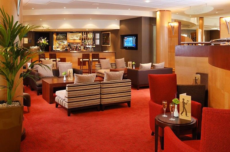 Doubletree By Hilton Woking Hotel Restaurant billede