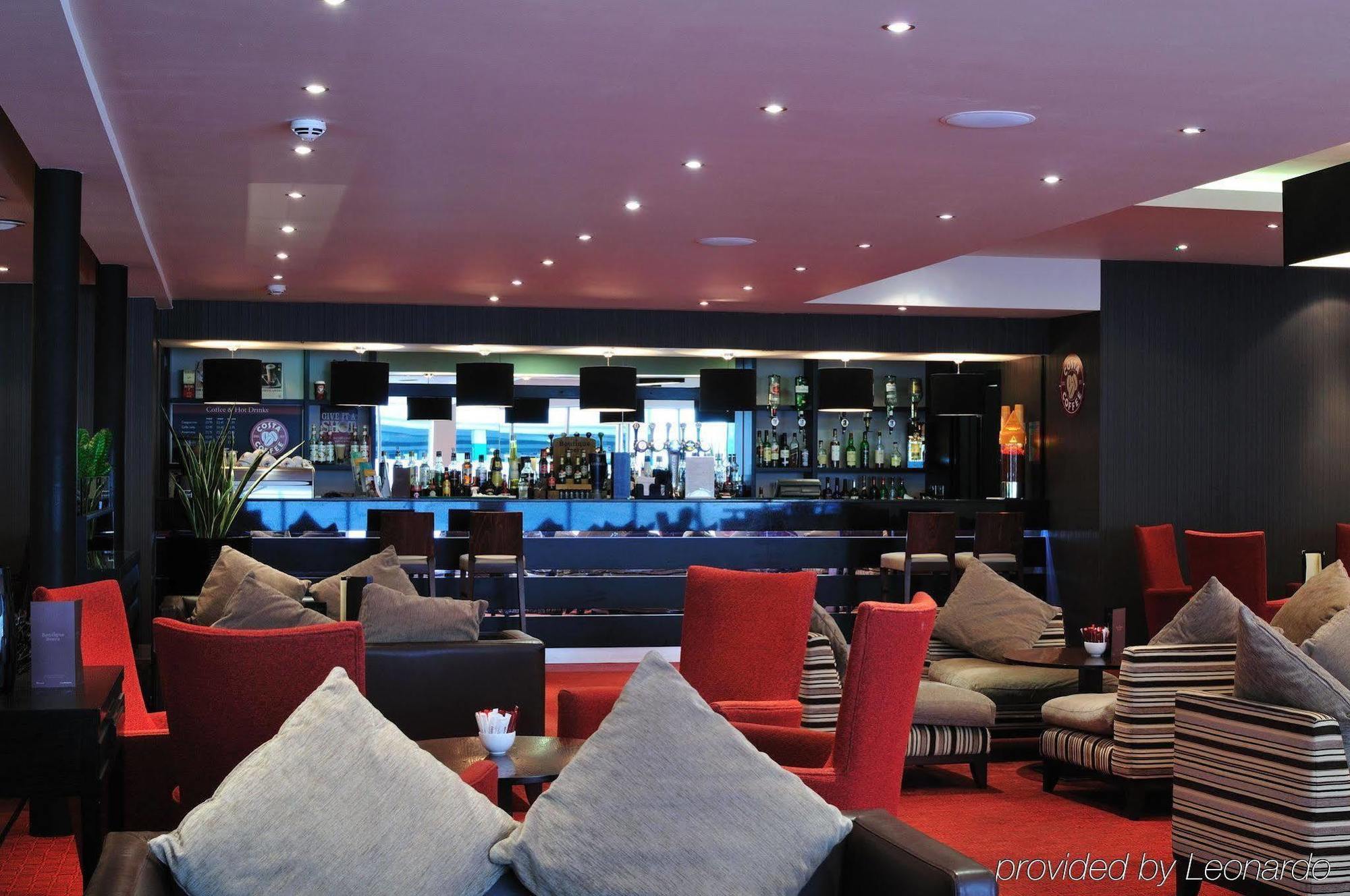 Doubletree By Hilton Woking Hotel Interiør billede